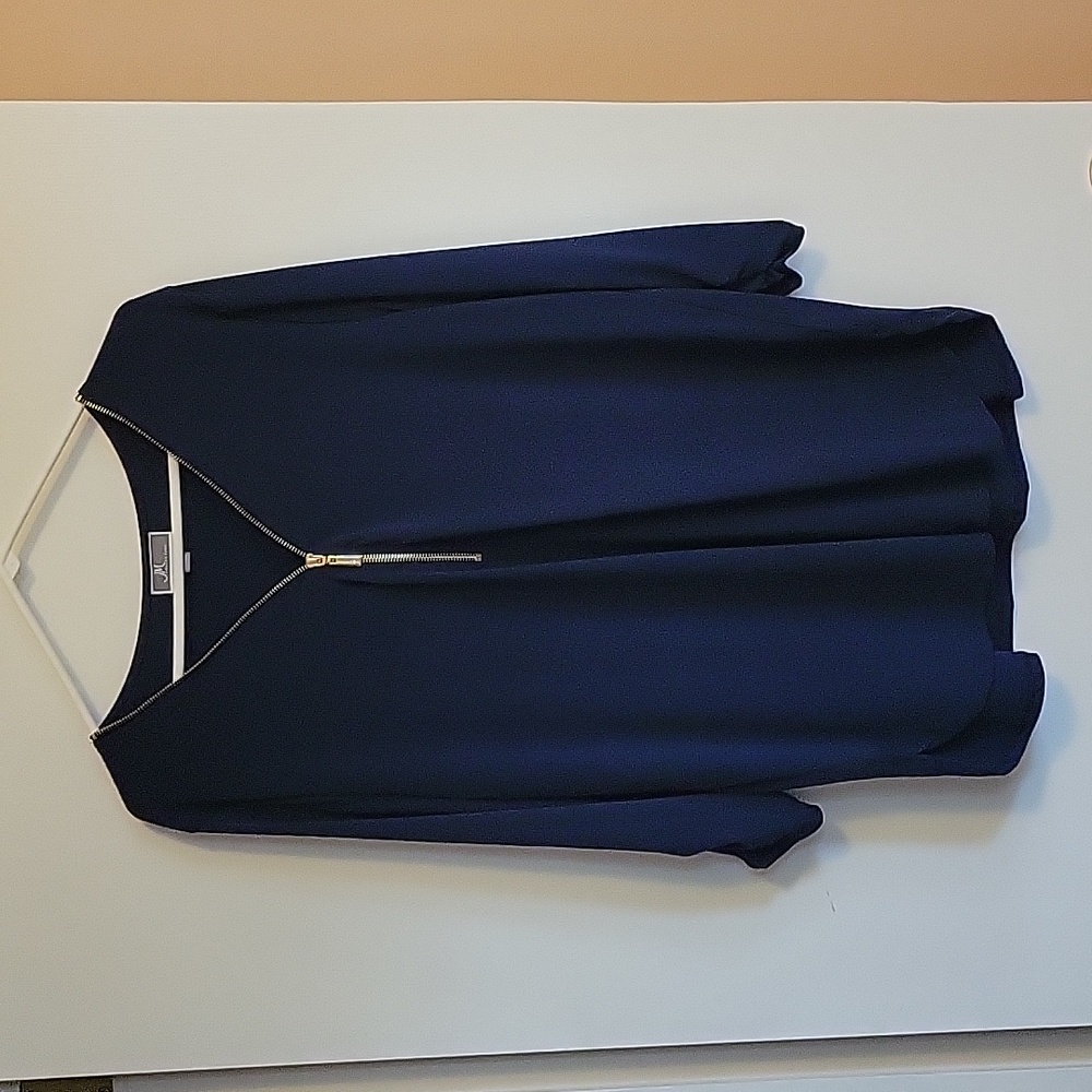 JM Collection top